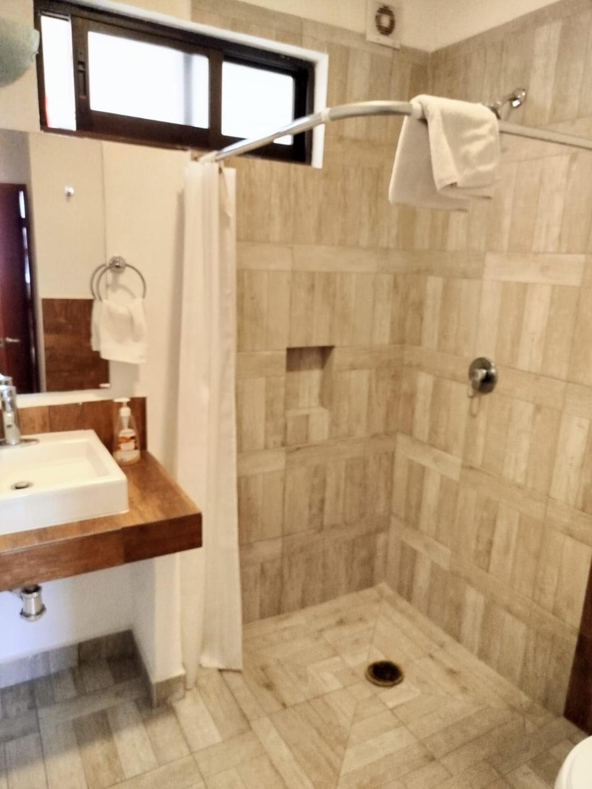 Casa Republik Otel León Dış mekan fotoğraf